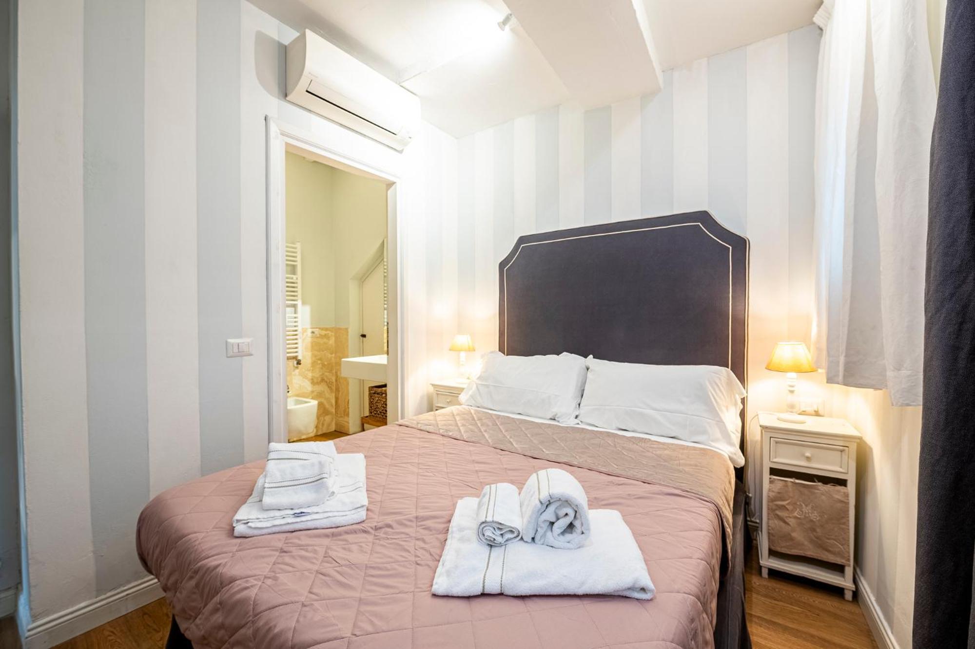 Suite In Pz. Michelangelo: Due Camere Con Due Bagni Florenz Exterior foto