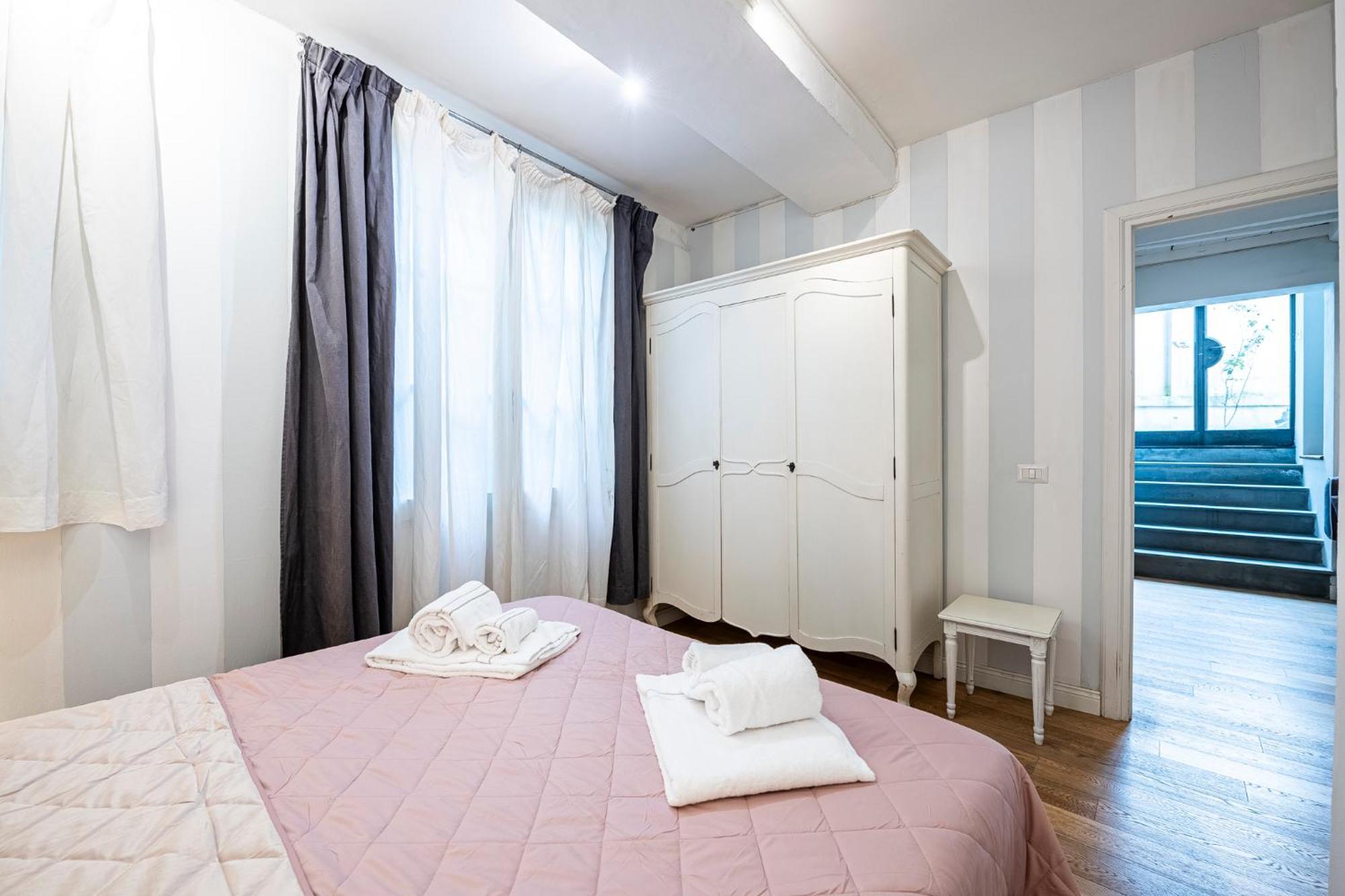 Suite In Pz. Michelangelo: Due Camere Con Due Bagni Florenz Exterior foto