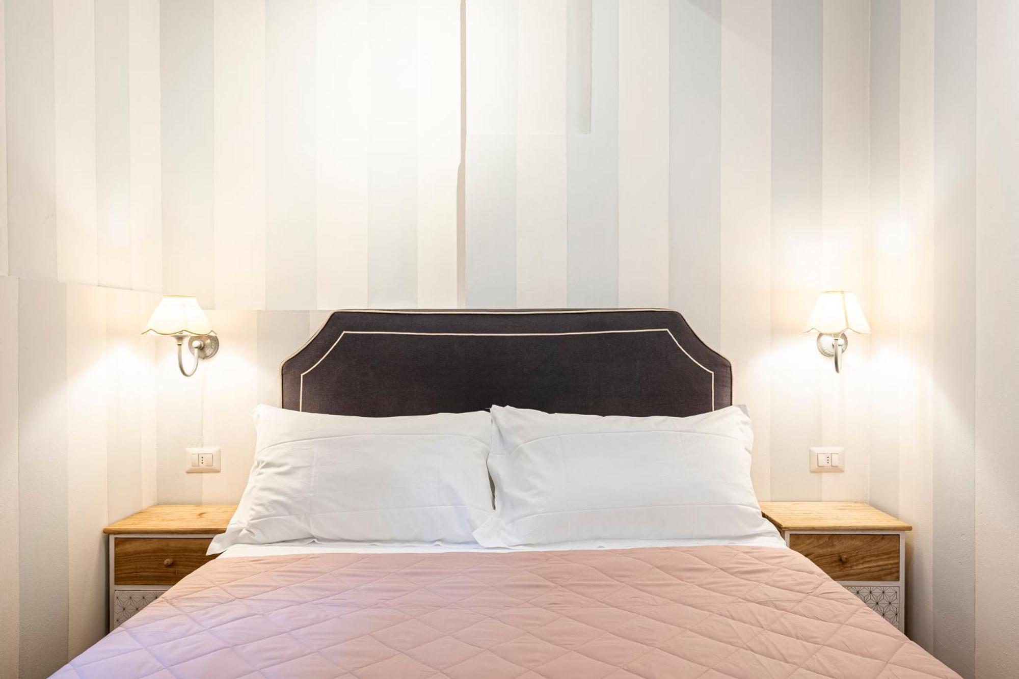Suite In Pz. Michelangelo: Due Camere Con Due Bagni Florenz Exterior foto